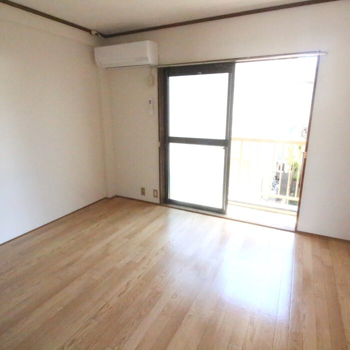 物件内観写真13　(居室)