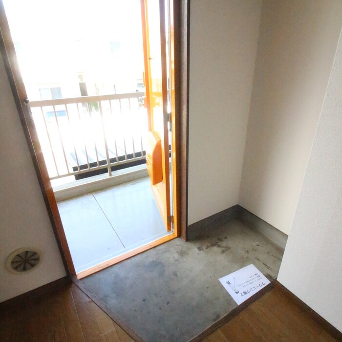 物件内観写真19　(玄関)