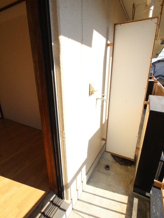 物件内観写真20　(洗濯機置場)