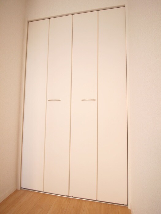 物件内観写真14　(収納)