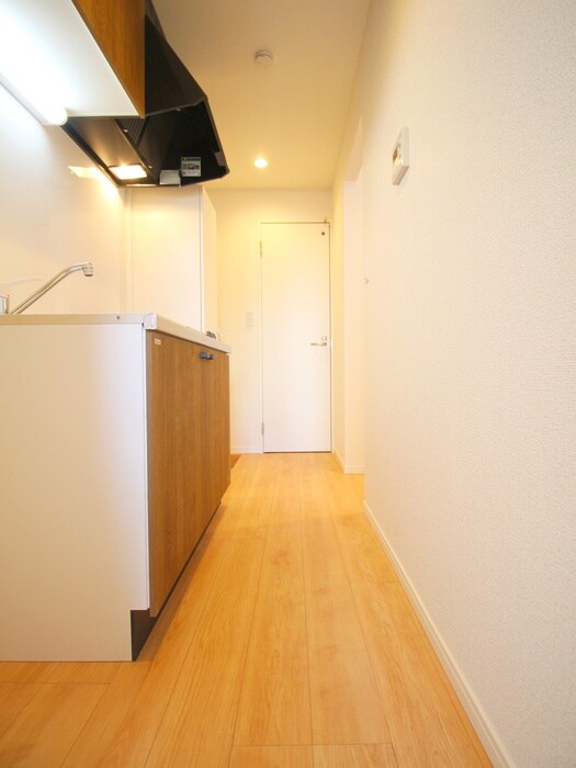 物件内観写真16　(廊下)