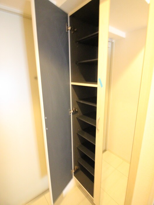 物件内観写真15　(靴箱)