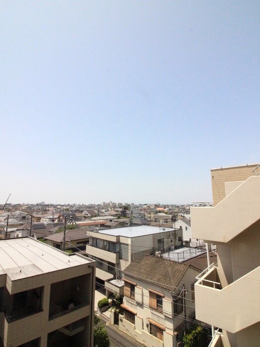 物件内観写真20　(室内からの展望)