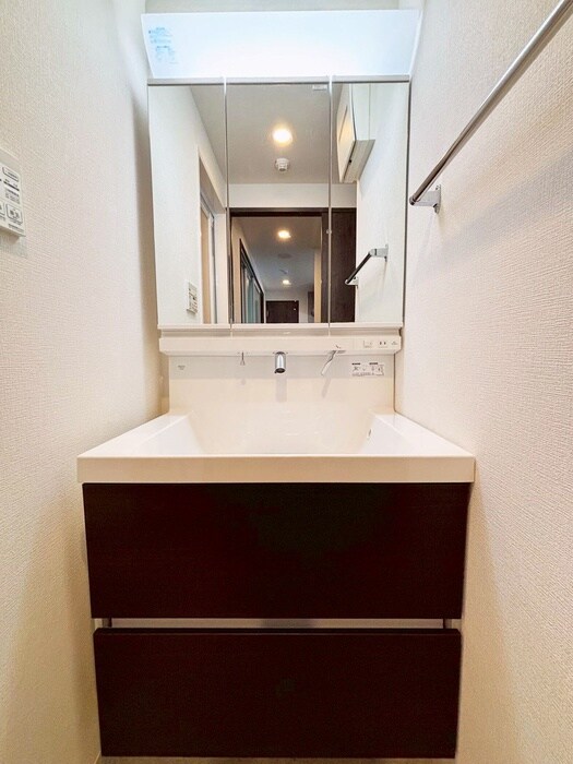 物件内観写真11　(洗面)