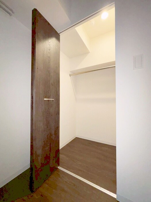 物件内観写真16　(収納)