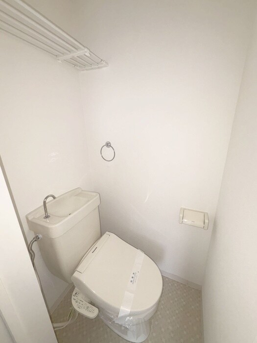 物件内観写真13　(トイレ)