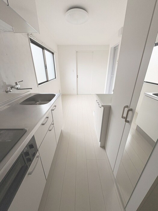 物件内観写真18　(廊下)