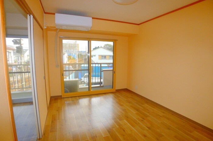 物件内観写真8　(居室)