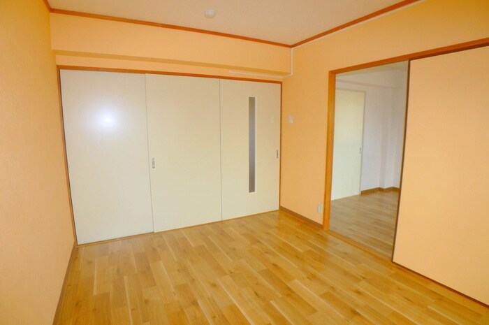 物件内観写真9　(居室)