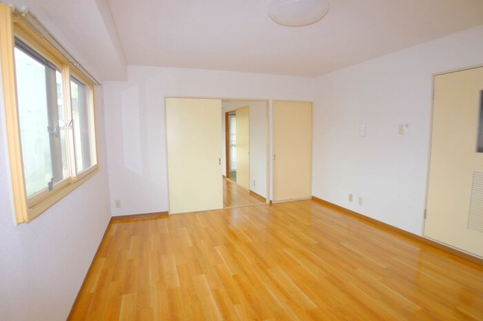 物件内観写真18　(居室)