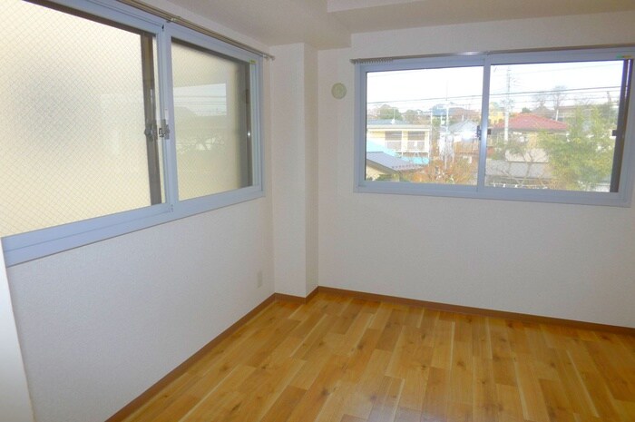 物件内観写真19　(居室)