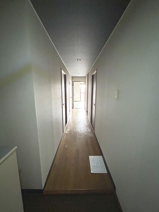 物件内観写真19　(廊下)