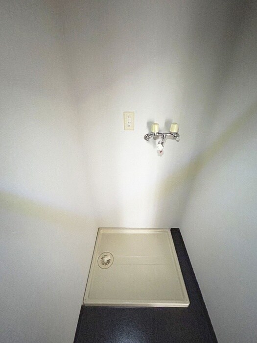 物件内観写真20　(洗濯機置場)