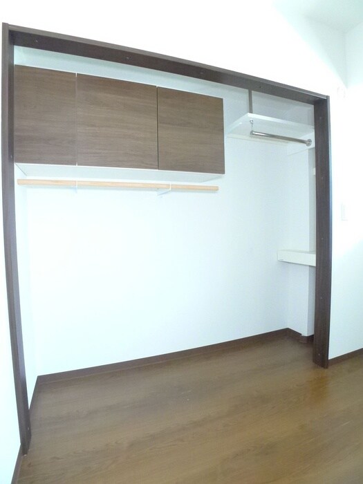 物件内観写真13　(収納)