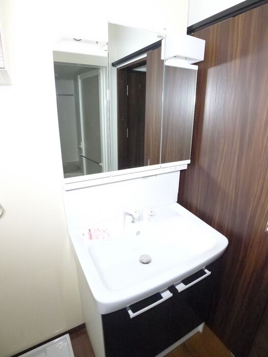 物件内観写真16　(洗面)