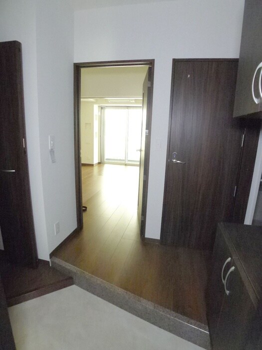 物件内観写真19　(廊下)