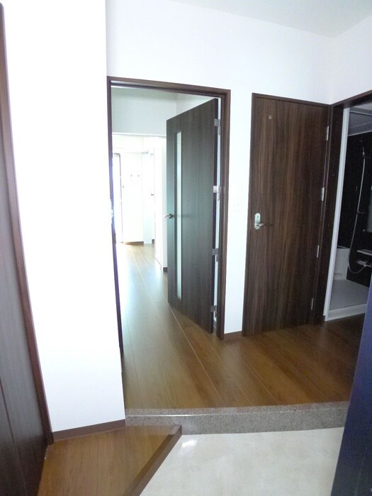 物件内観写真19　(廊下)