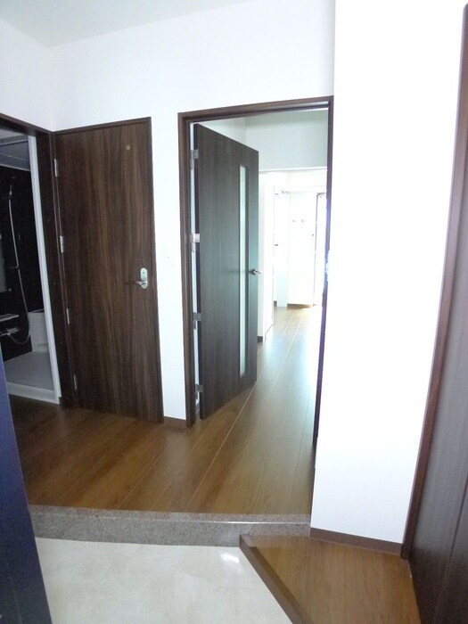 物件内観写真19　(廊下)