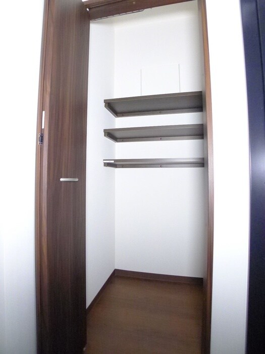 物件内観写真20　(収納)