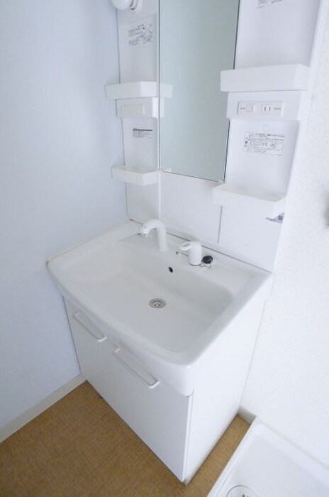 物件内観写真9　(洗面)