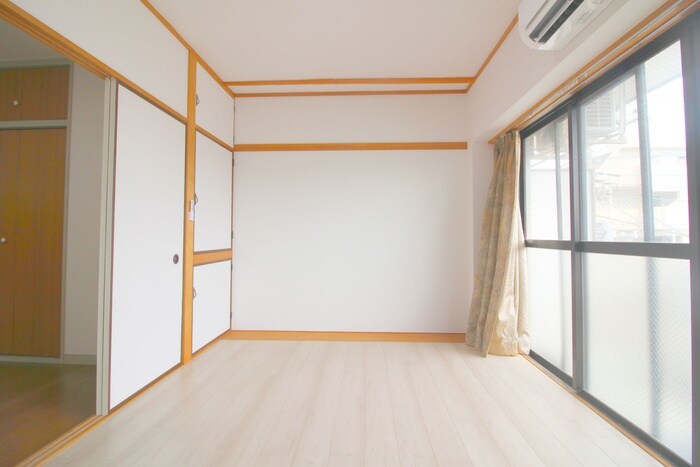 物件内観写真8　(居室)