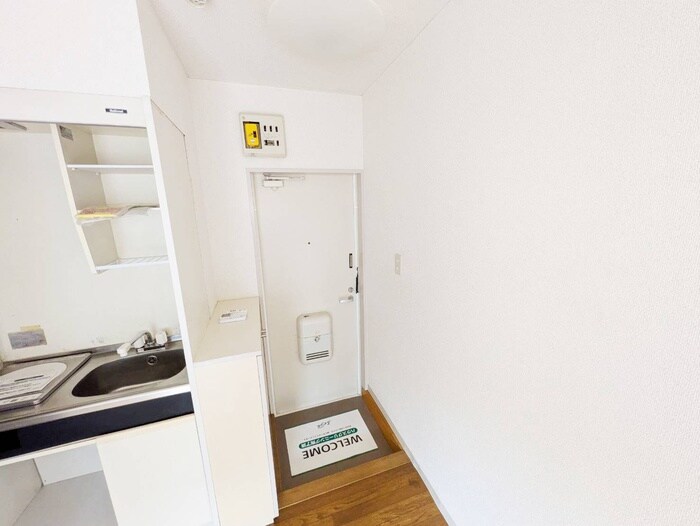 物件内観写真15　(玄関)