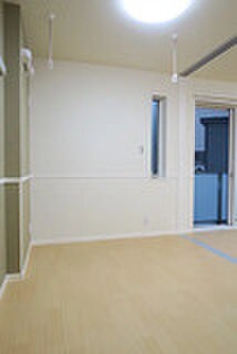 物件内観写真18　(居室)