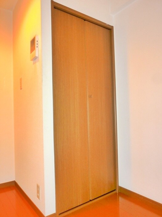 物件内観写真11　(収納)