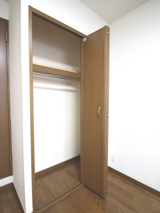 物件内観写真10　(収納)