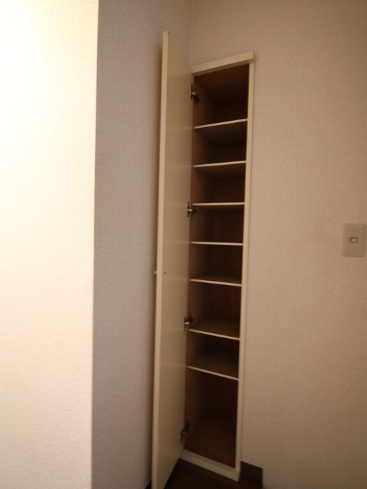 物件内観写真16　(靴箱)