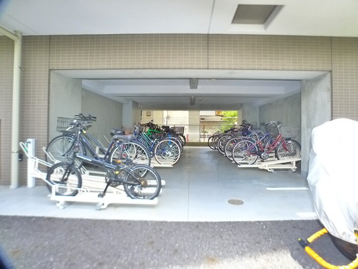 ラフィスタ大師前Ⅲ（306）の駐輪場