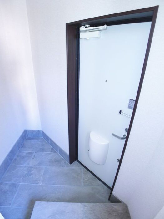 物件内観写真19　(玄関)
