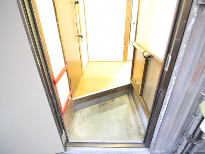 物件内観写真22　(玄関)