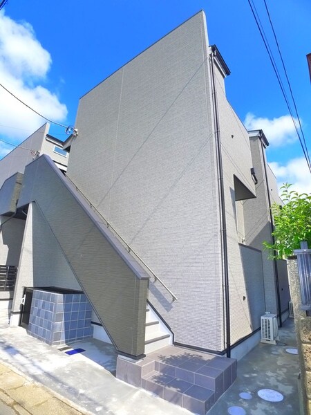 アンビエンテ千葉ＥＡＳＴ館外観写真