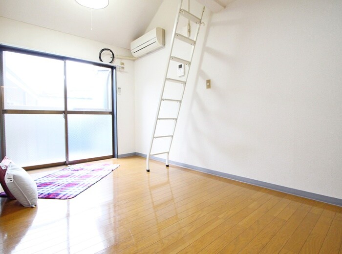 物件内観写真7　(居室)