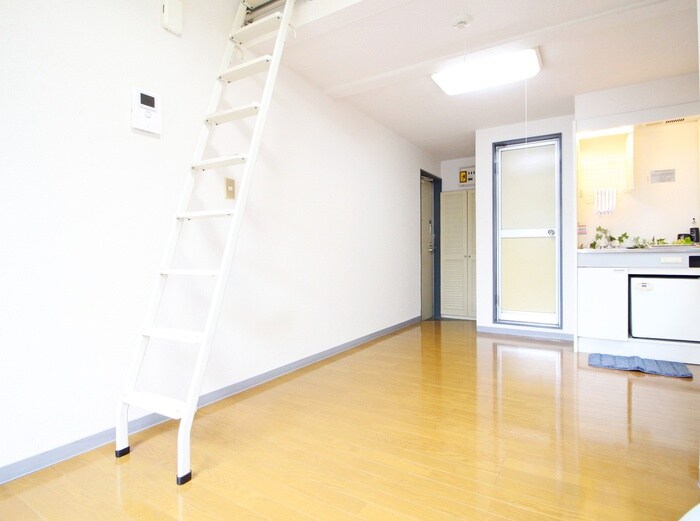 物件内観写真9　(居室)