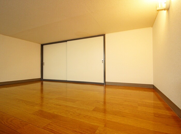 物件内観写真11　(ロフト)