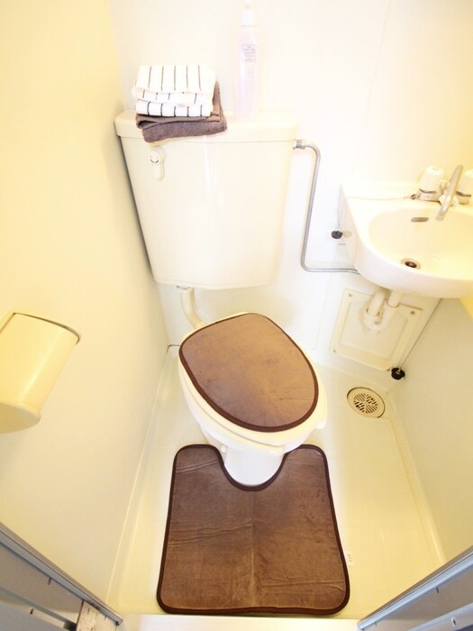 物件内観写真14　(トイレ)