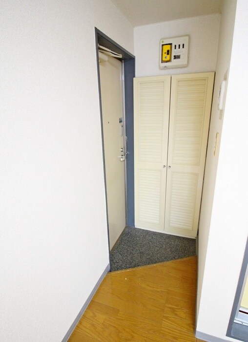 物件内観写真17　(玄関)