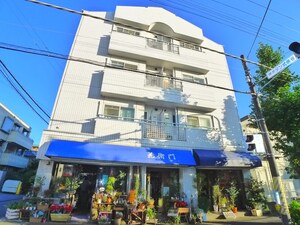 ウィステリア  ハイツ大久保外観写真