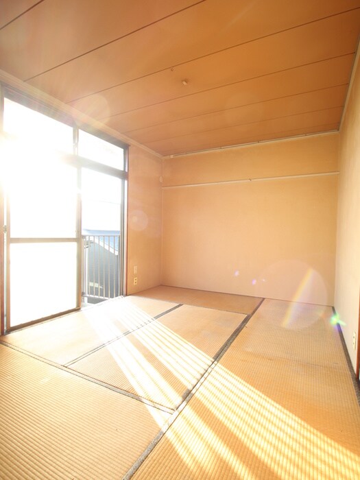 物件内観写真10　(居室)