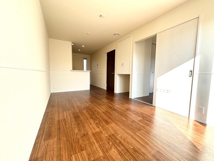 物件内観写真8　(居室)