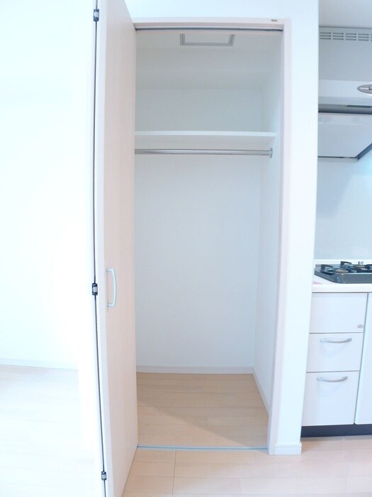 物件内観写真15　(収納)