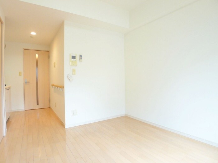 物件内観写真17　(廊下)