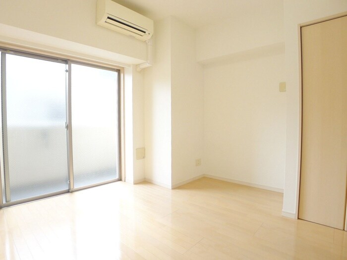 物件内観写真18　(室内からの展望)