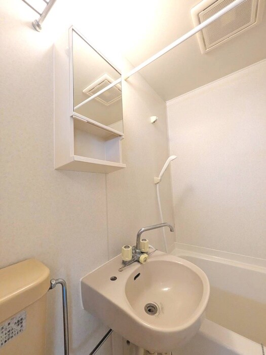 物件内観写真7　(洗面)