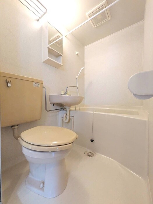 物件内観写真8　(トイレ)