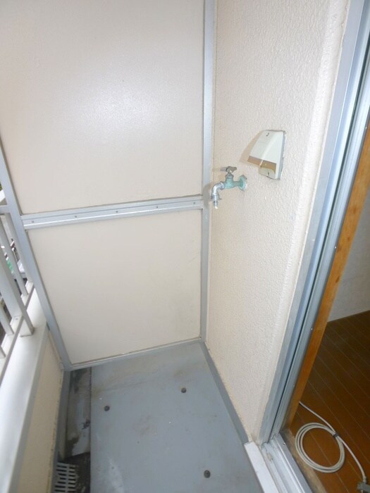 物件内観写真17　(洗濯機置場)