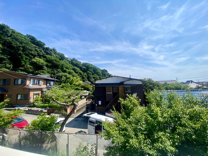 物件内観写真15　(室内からの展望)