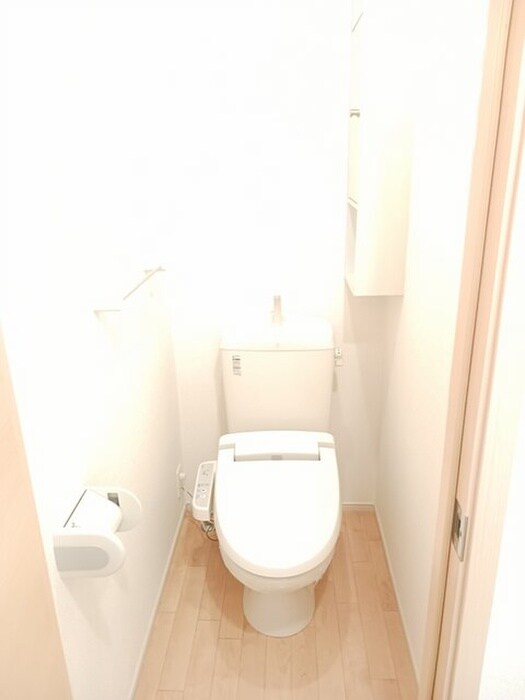 物件内観写真8　(トイレ)